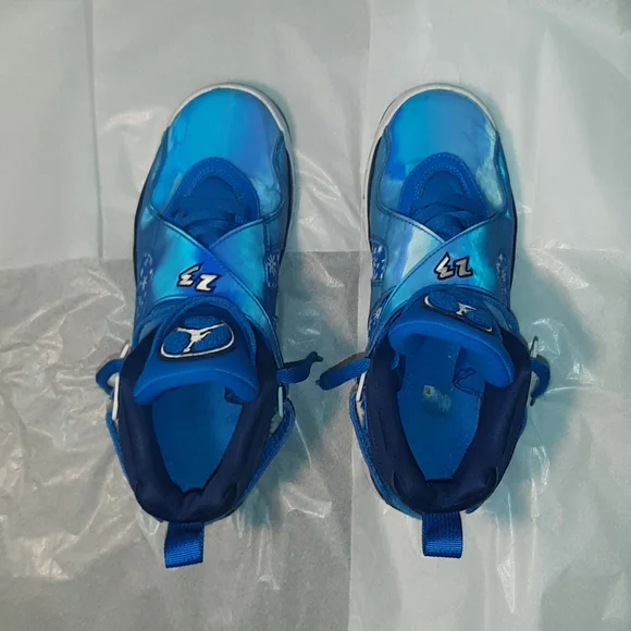 Jordan 8 Retro Sneakers 7Y = Women 8.5 = Men 7 - Picture 4 of 10